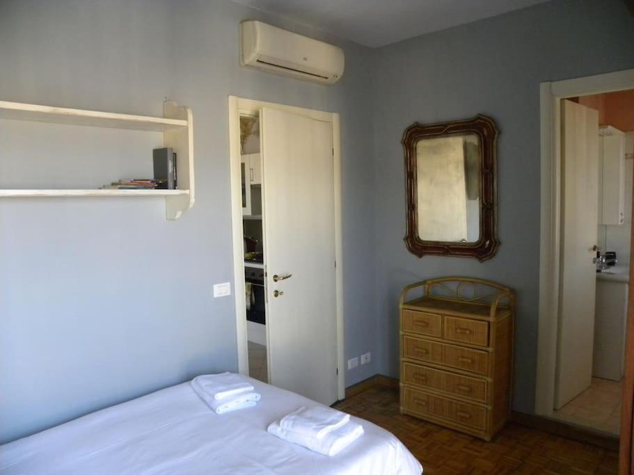Bright Apt With Views And Terrace Firenze Esterno foto